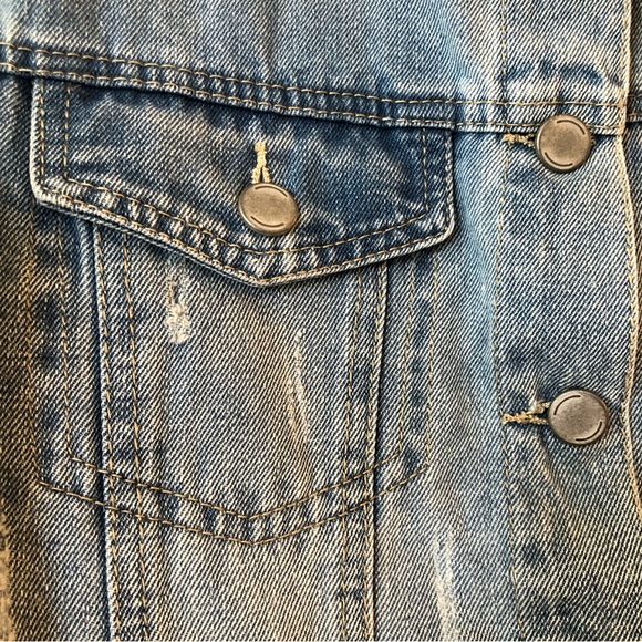 Fashion Nova Neon Sleeve Light Wash Denim Jacket Size XL - Picture 11 of 16